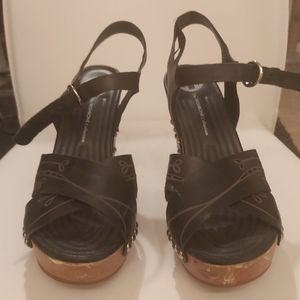 Wishbone Platform Sandals